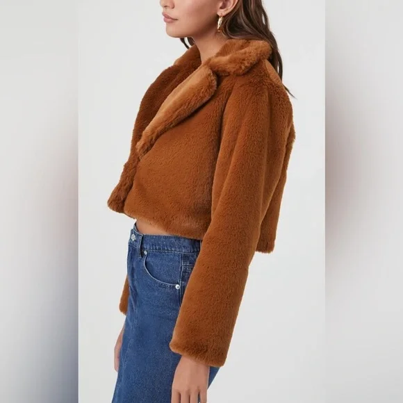 Forever 21 Plush Cropped Faux Fur Coat sz M - Picture 10 of 12